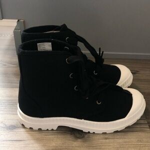 Kohl’s So Black‎ High Top Combat Boots 8